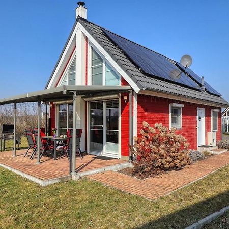 2 Bedroom Beautiful Home In Zerpenschleuse ภายนอก รูปภาพ