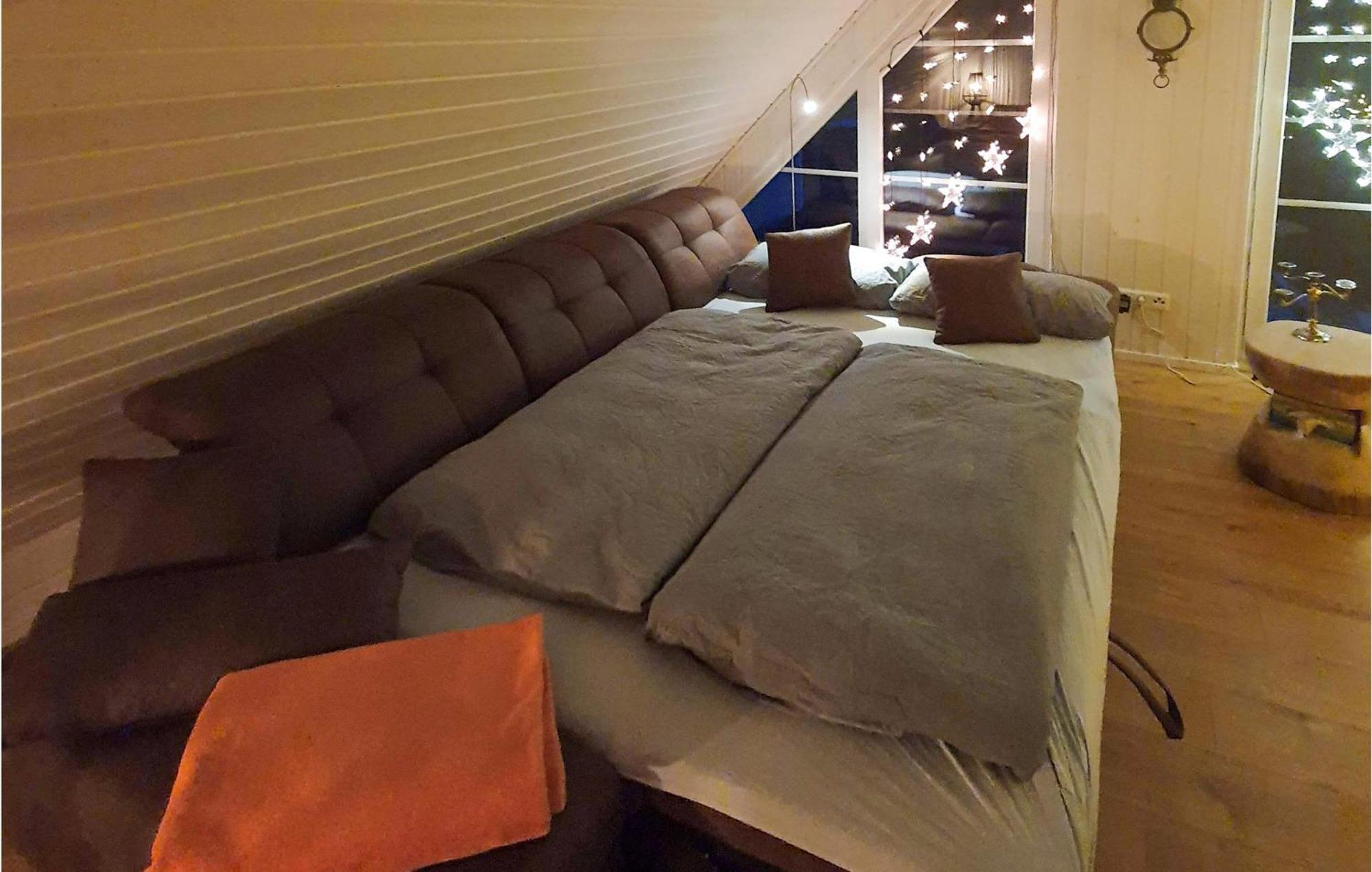 2 Bedroom Beautiful Home In Zerpenschleuse ภายนอก รูปภาพ
