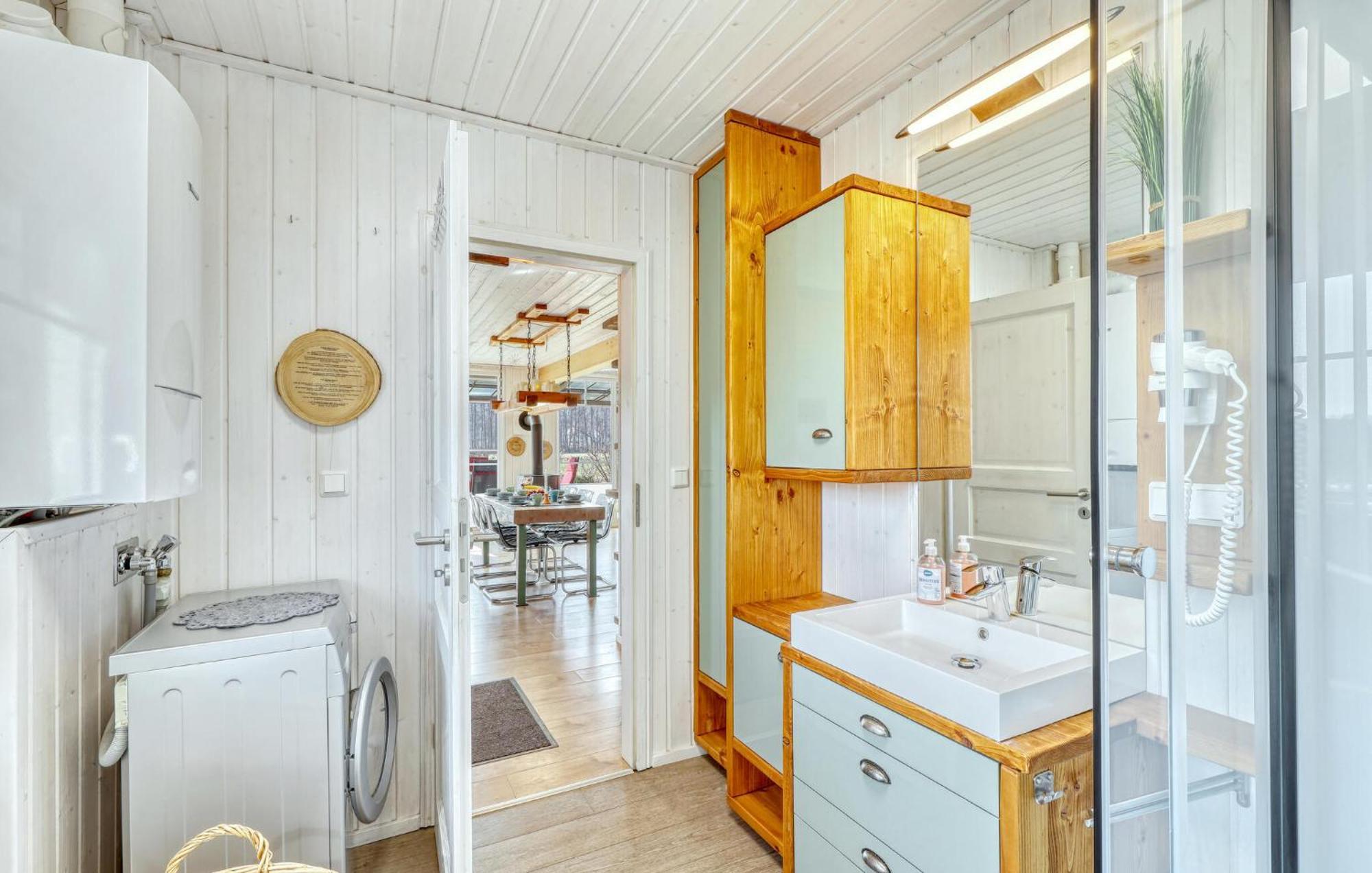 2 Bedroom Beautiful Home In Zerpenschleuse ภายนอก รูปภาพ