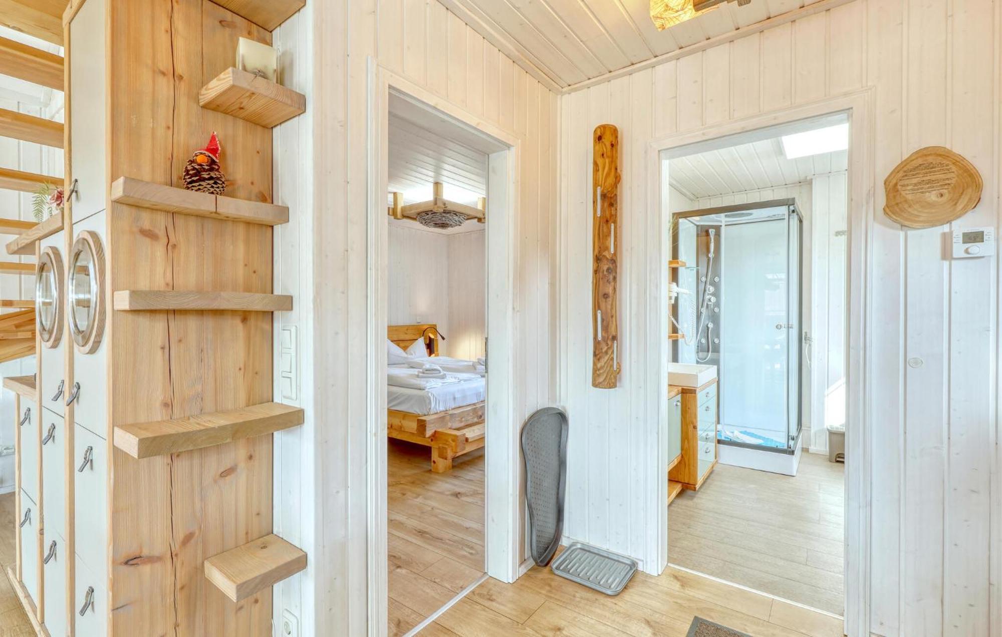 2 Bedroom Beautiful Home In Zerpenschleuse ภายนอก รูปภาพ
